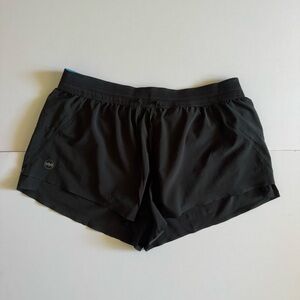 Janji Women’s AFO Middle Short.